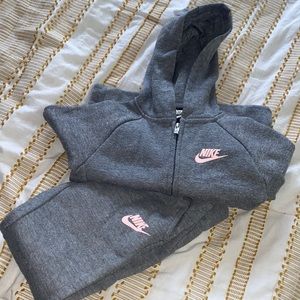 Girls grey Nike jogging suit